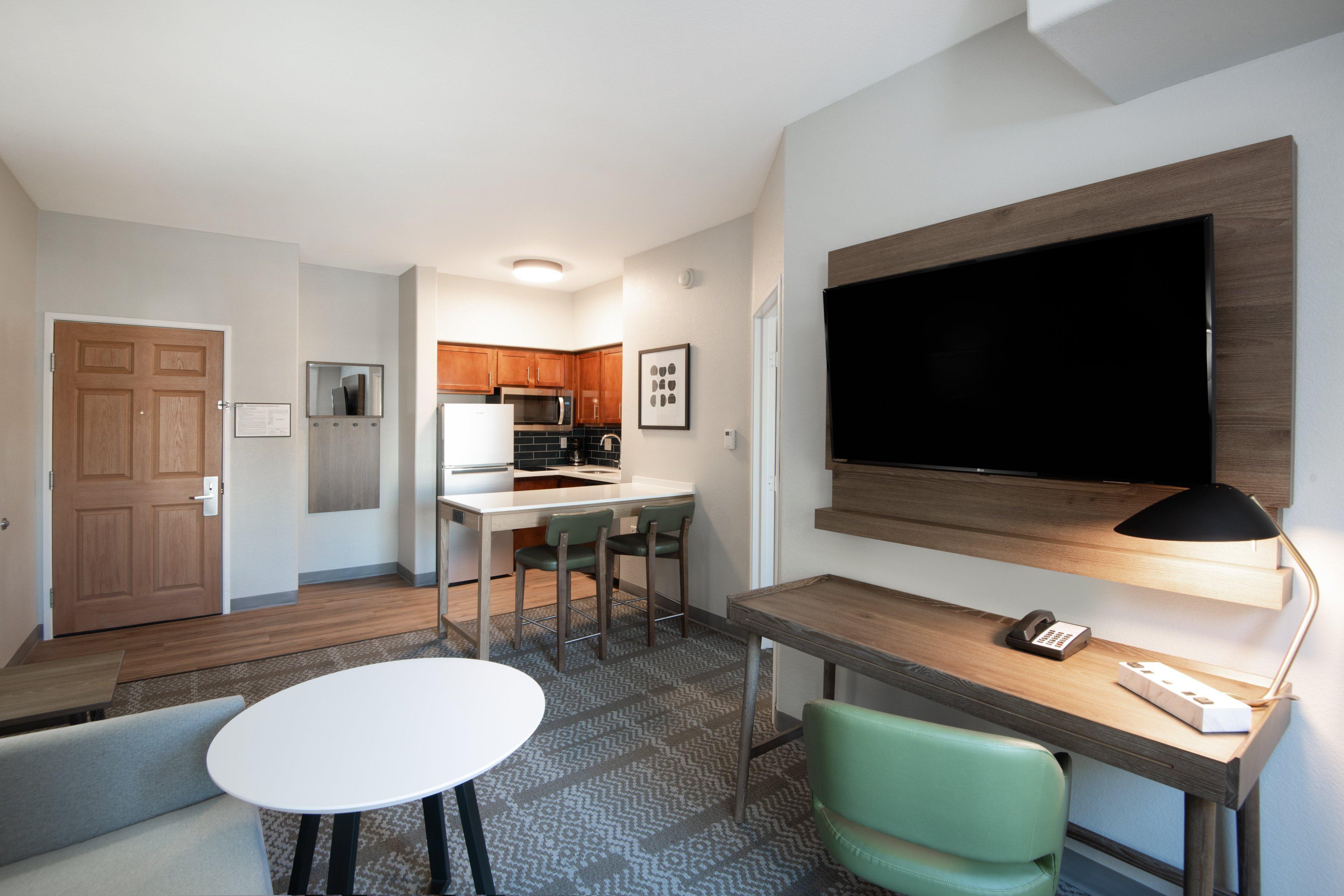Staybridge Suites Phoenix Glendale Sports Dist By Ihg Buitenkant foto