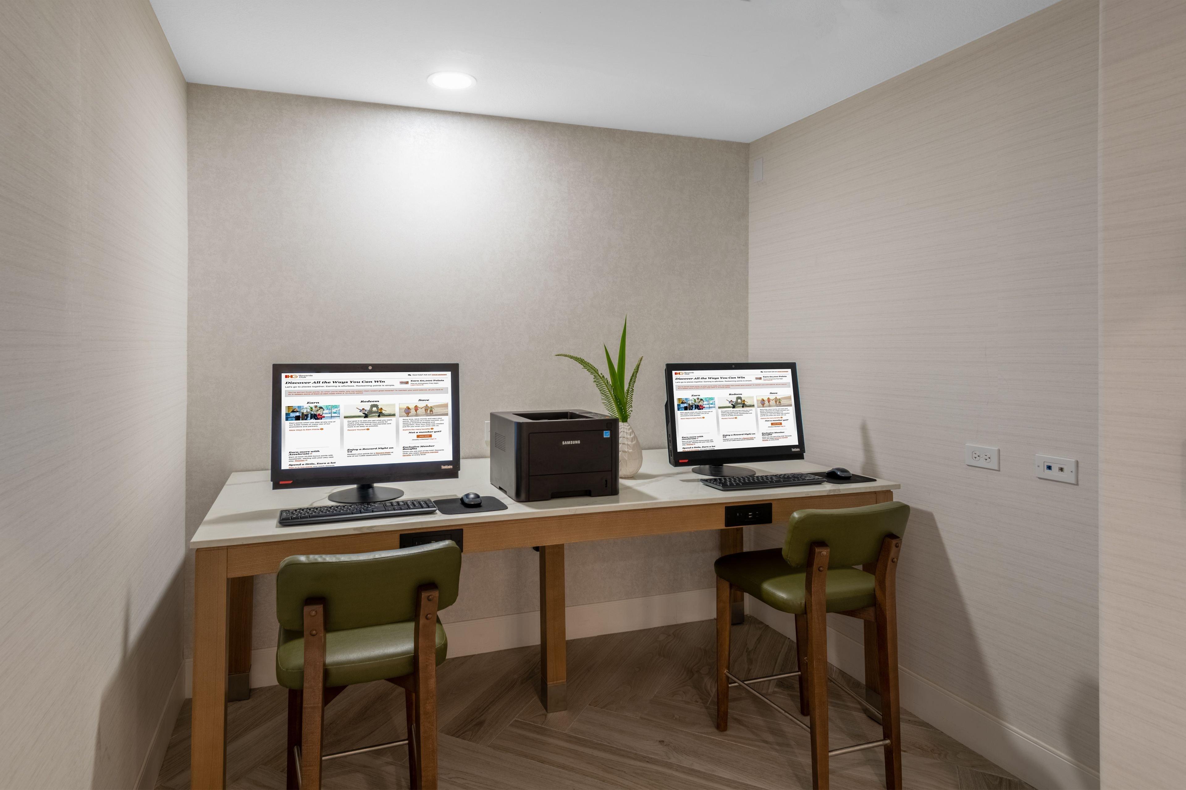Staybridge Suites Phoenix Glendale Sports Dist By Ihg Buitenkant foto